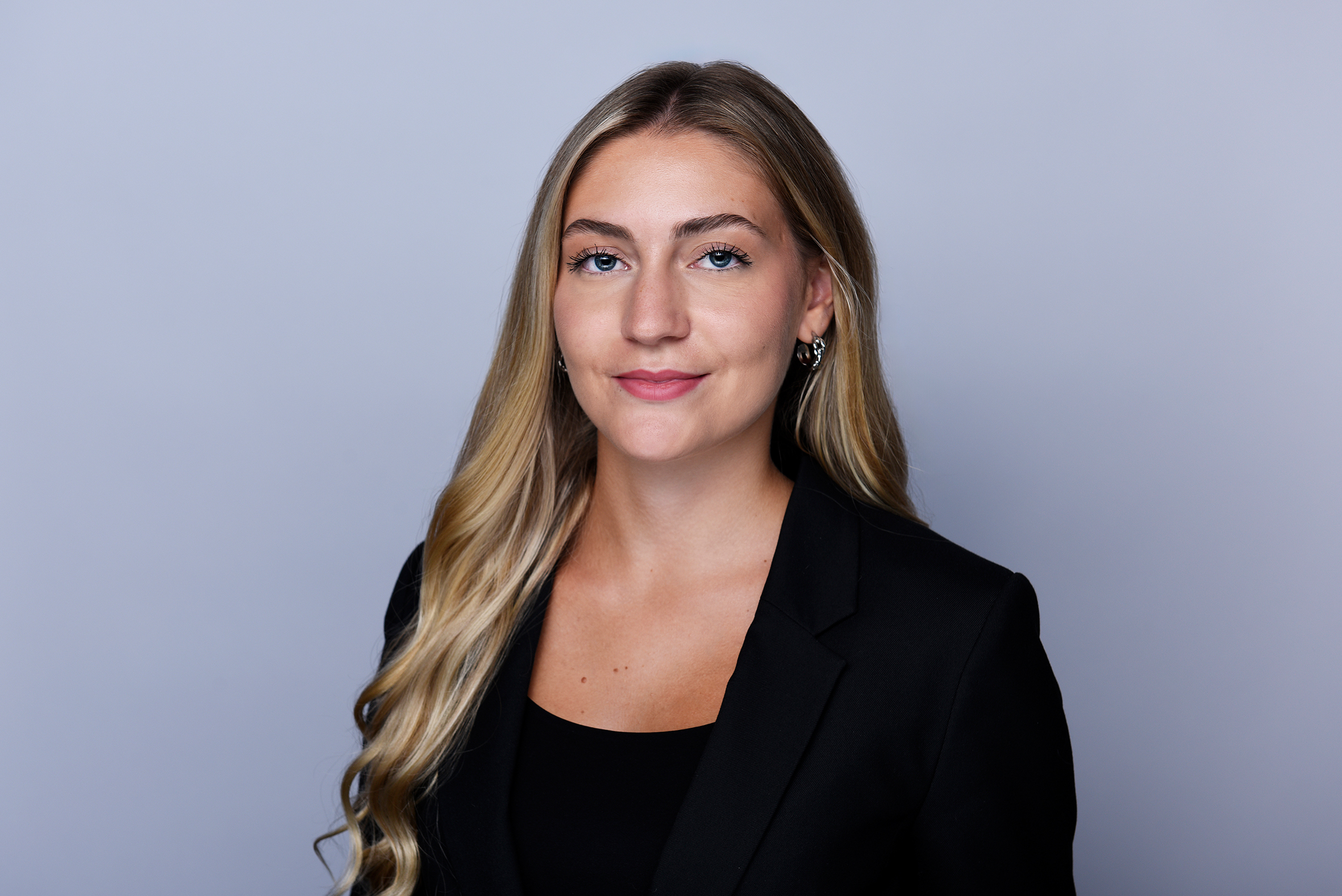 Lausanne-photo-shooting-portrait-professionnel-cv-linkedin-reseaux-studio-entreprise-exterieur